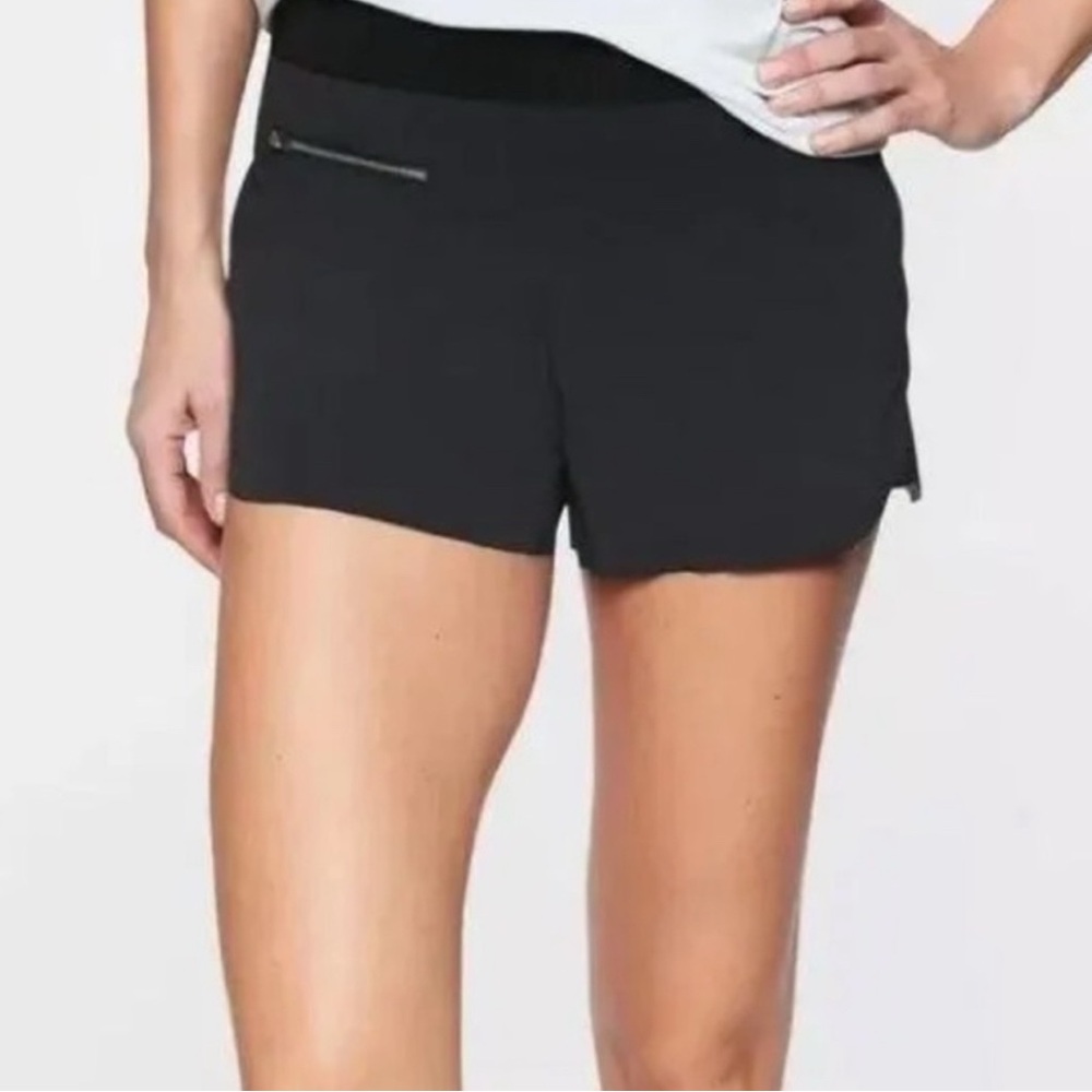 Athleta Mod Trekkie Black Shorts